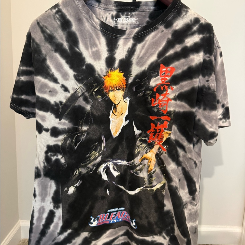 Black and Gray Tie-Dye Anime Graphic Tee